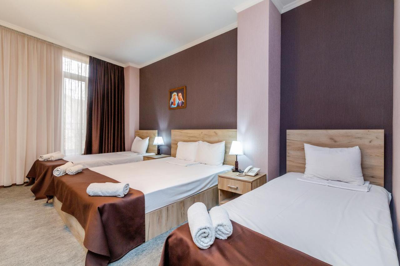 Hotel Marlyn Tbilisi Luaran gambar