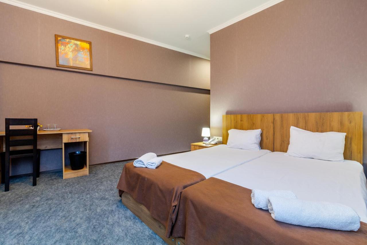 Hotel Marlyn Tbilisi Luaran gambar